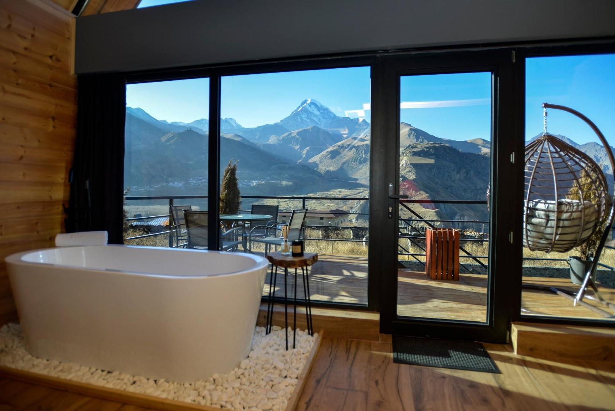 Kazbegi Story Villa Bagian luar foto