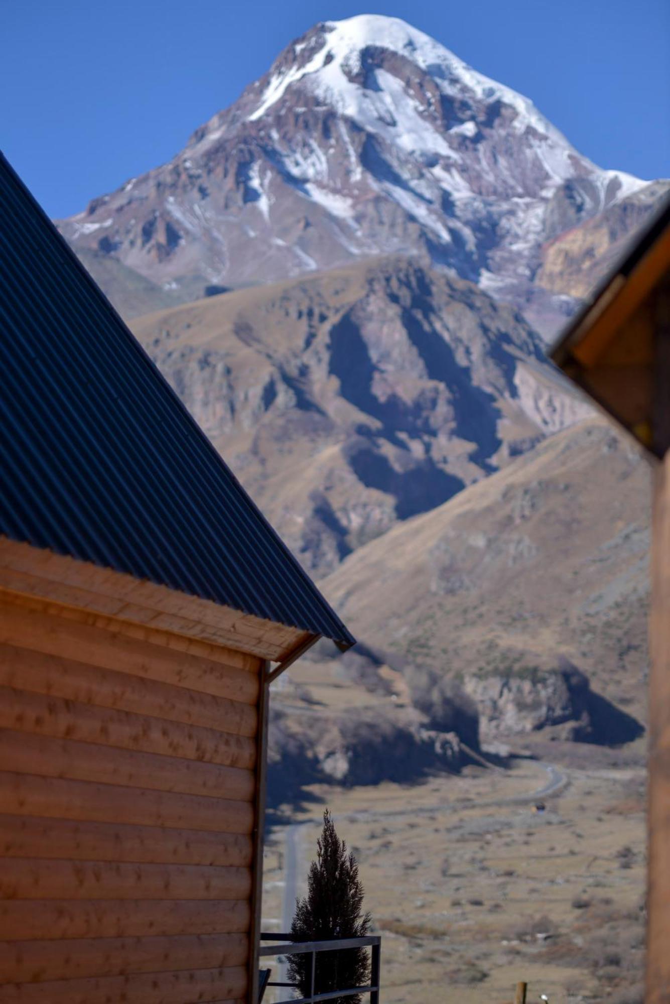 Kazbegi Story Villa Bagian luar foto