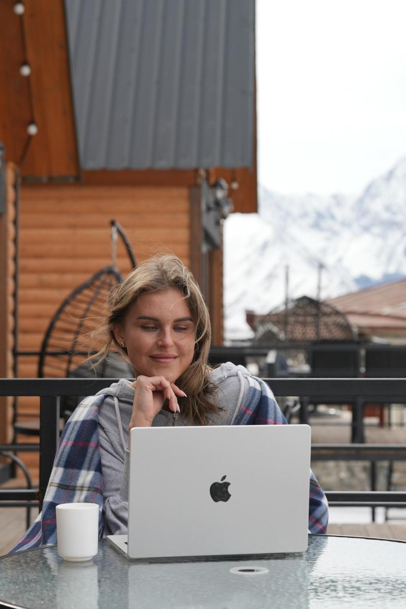 Kazbegi Story Villa Bagian luar foto