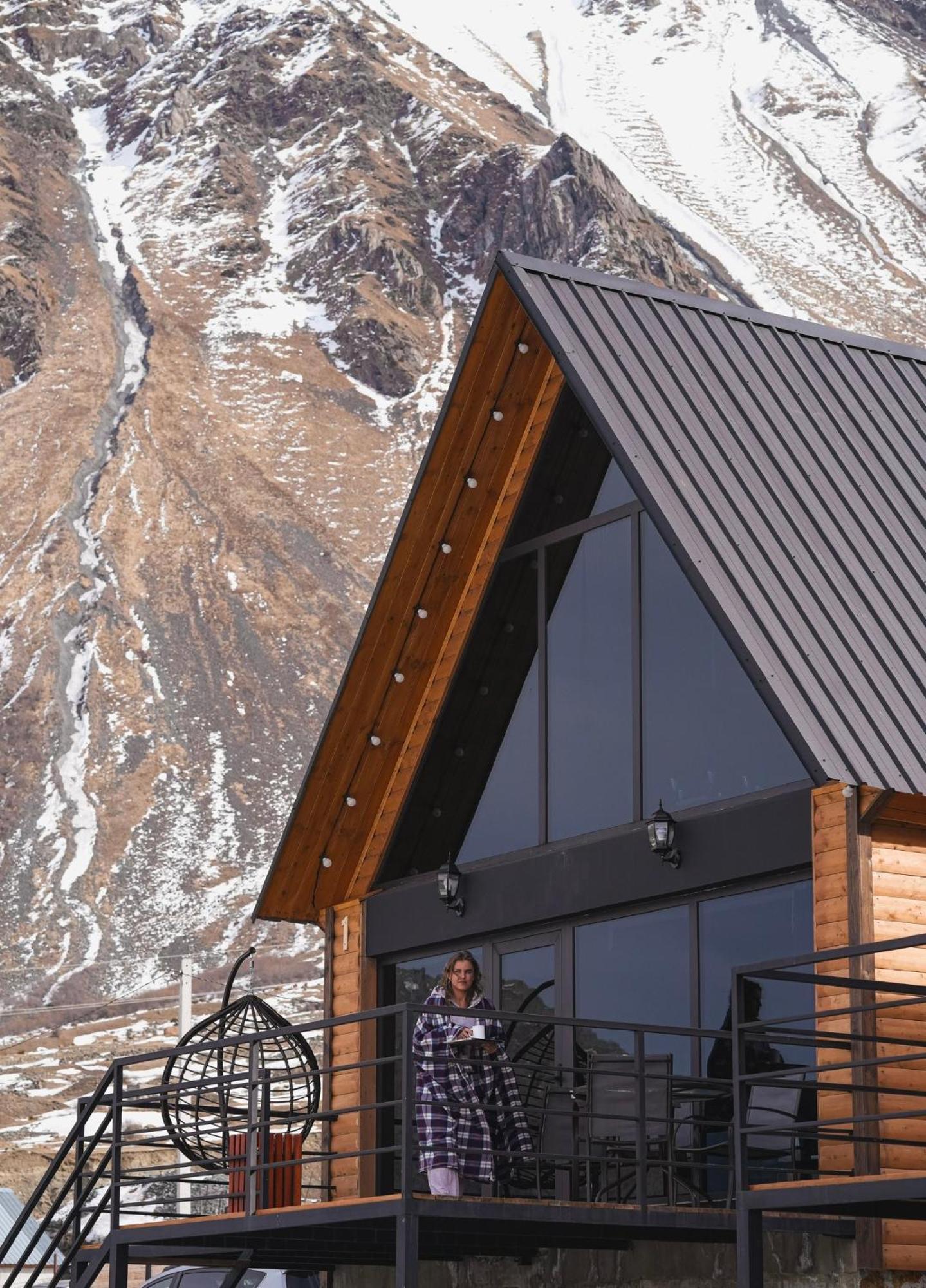 Kazbegi Story Villa Bagian luar foto